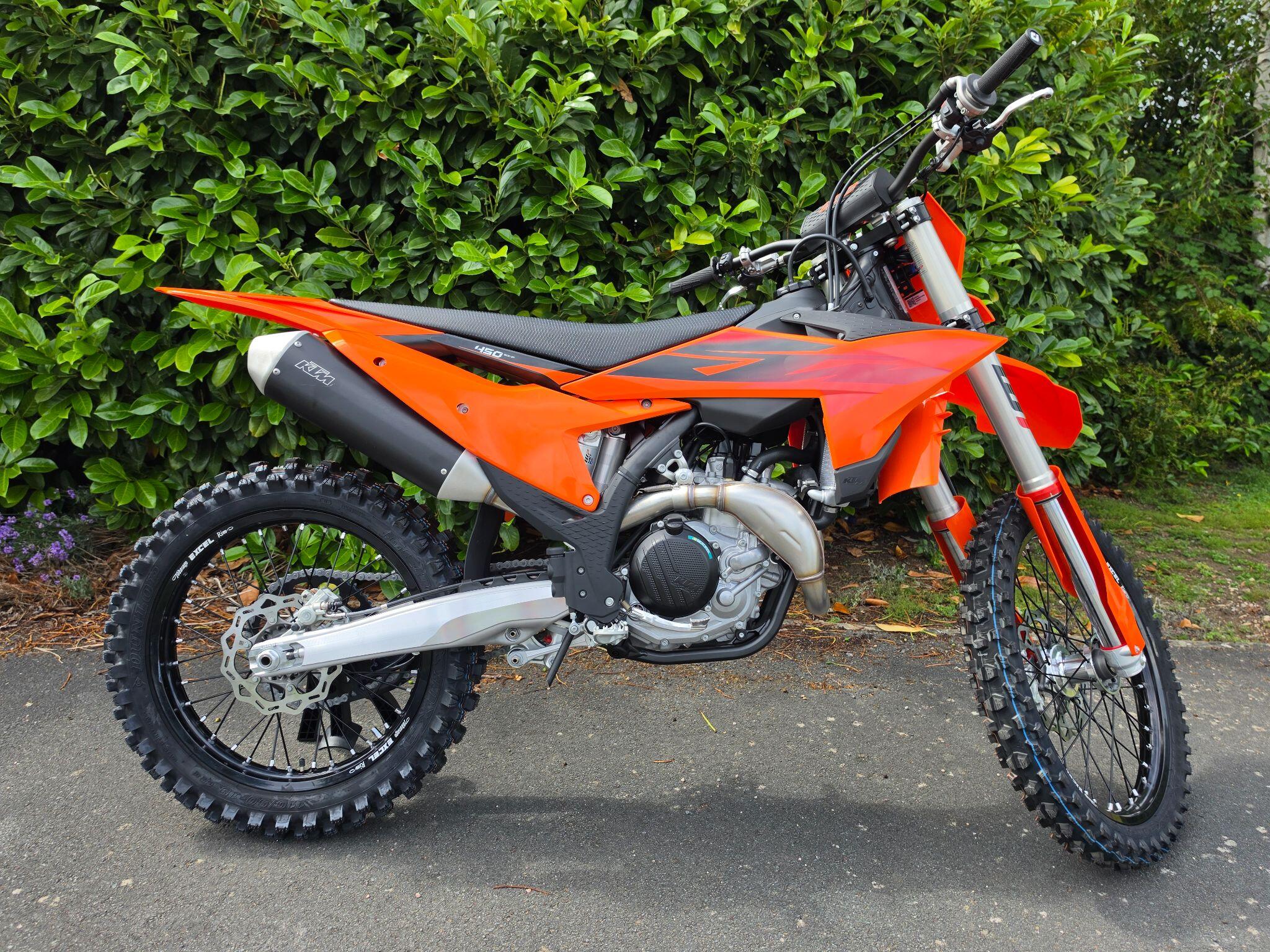 KTM 